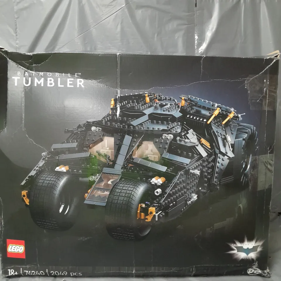 BOXED LEGO 76240 BATMAN THE DARK KNIGHT TRILOGY BATMOBILE TUMBLER 76240 RRP £229.99