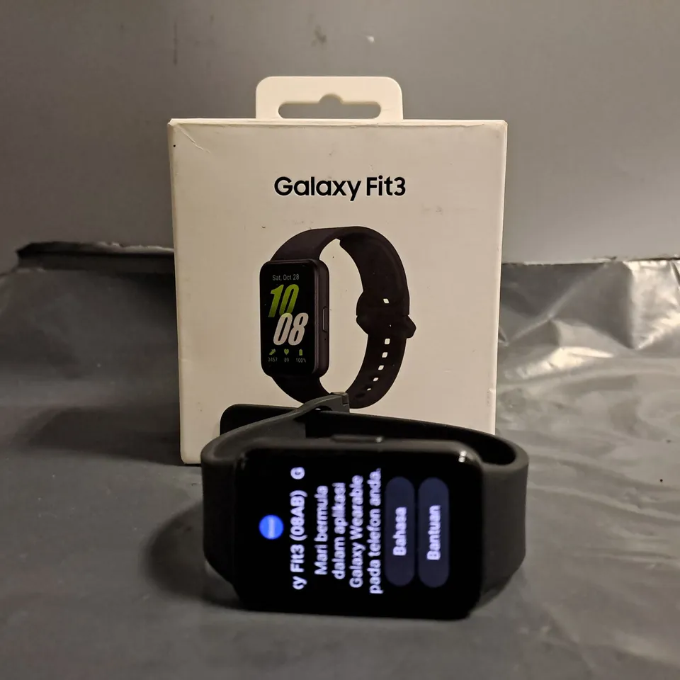 BOXED SAMSUNG GALAXY FIT 3 