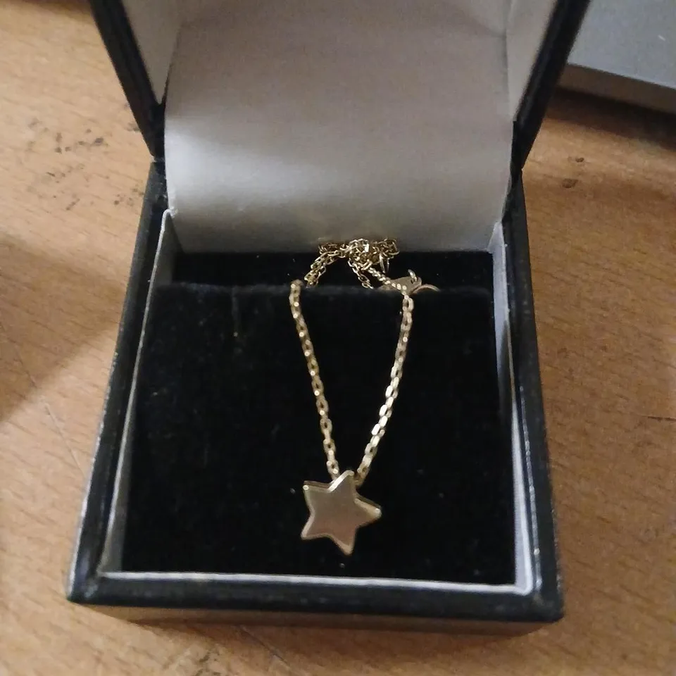 OUTLET GOLD 9CT ITALIAN GOLD STAR BRACELET 1.10G