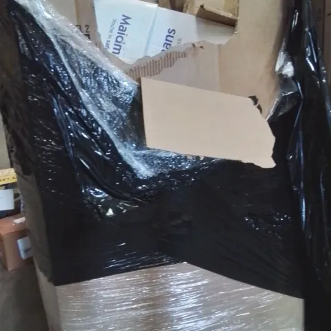 PALLET OF ASSORTED HOUSEHOLD GOODS AND PRODUCTS TO INCLUDE;FRUIT JUICER,PICTURE FRAME,CAR WINDOW CEILENT 