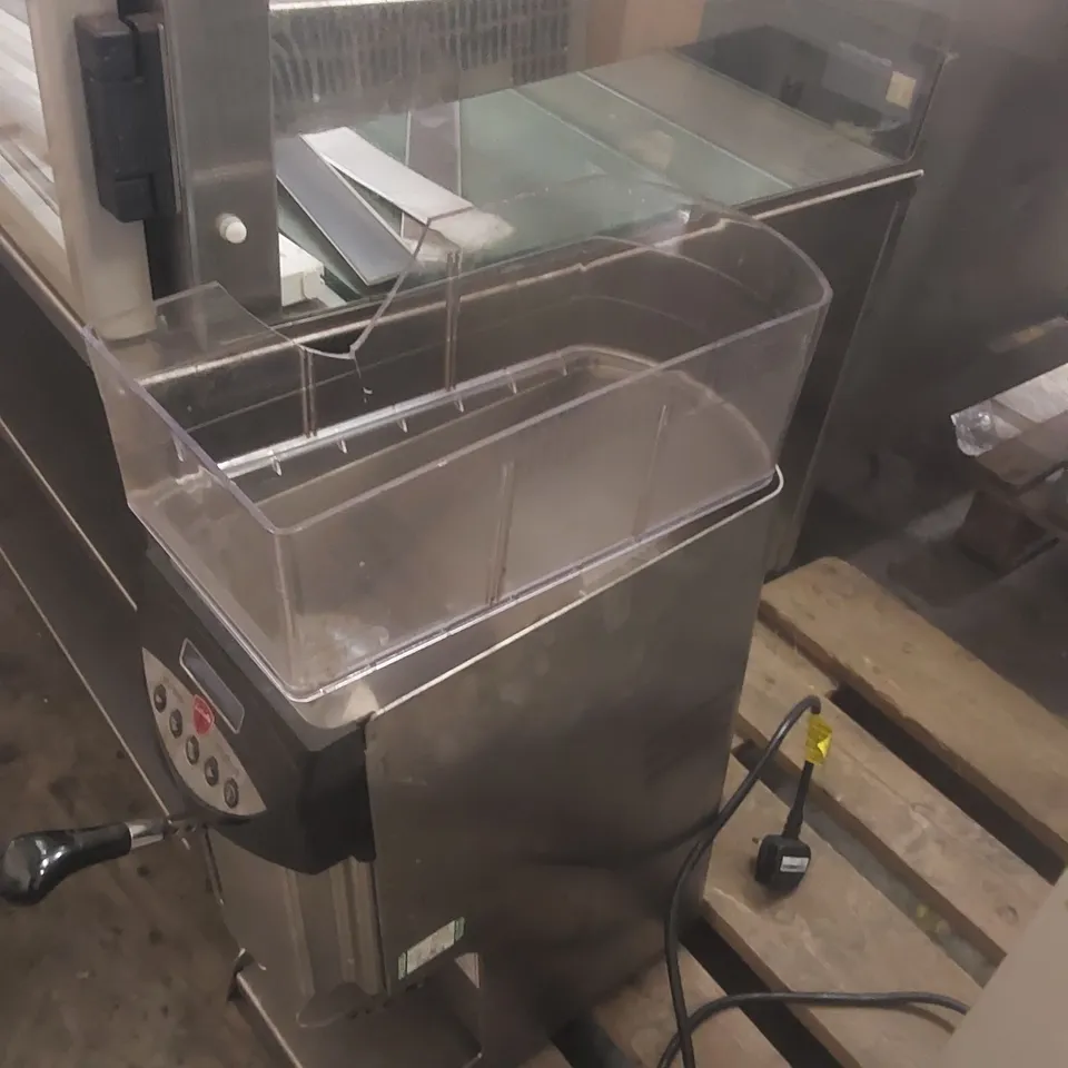 EUREKA MYTHOS COMMERCIAL COFFEE GRINDER