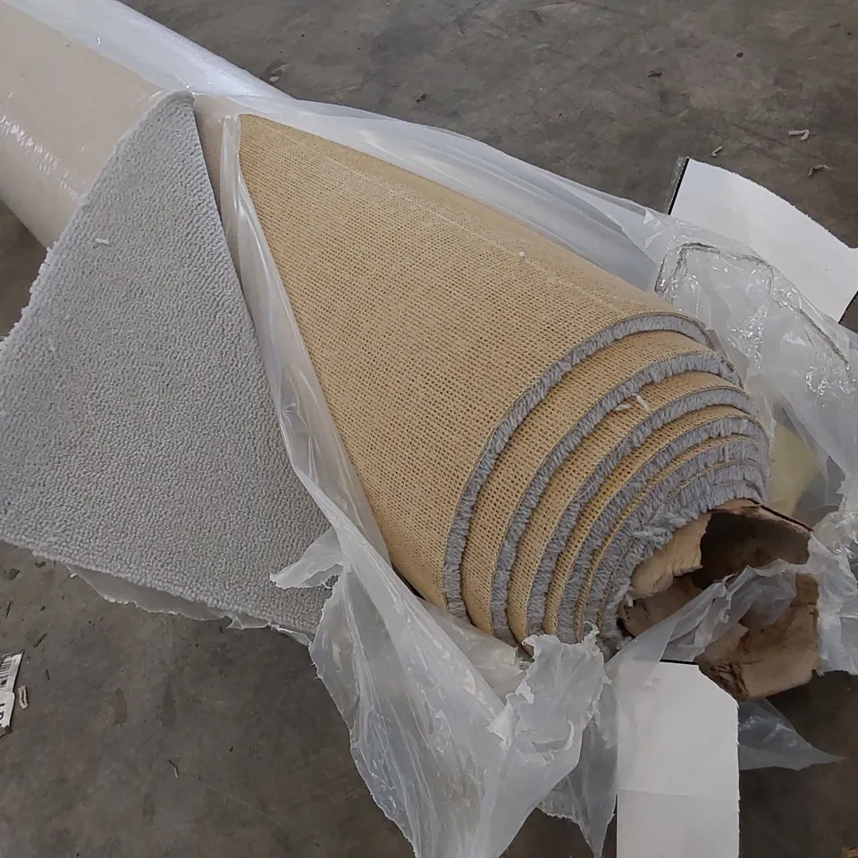 ROLL OF QUALITY ROYAL VELVET STOVELL CARPET // SIZE: APPROXIMATELY 4 X 4.3m