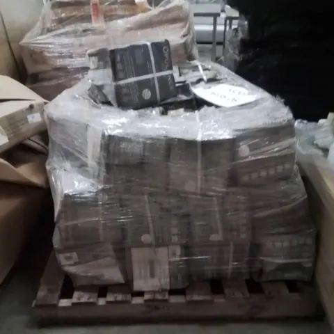 PALLET OF PORCELAIN TILES 