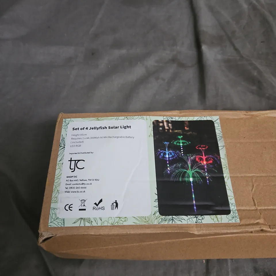 SET OF 4 JELLYFISH SOLAR LIGHTS – RGB LED OUTDOOR GARDEN LIGHTING (3 X AA NIMH BATTERIES INCLUDED)