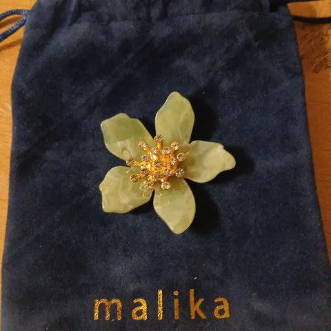 APPROXIMATELY 20 PIECES OF ASSORTED MALIKA JEWELLERY