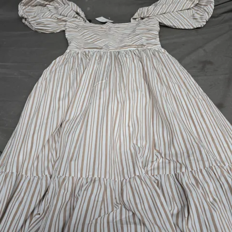 ABERCROMBIE AND FITCH OCCASSIONAL DRESS - SIZE SMALL