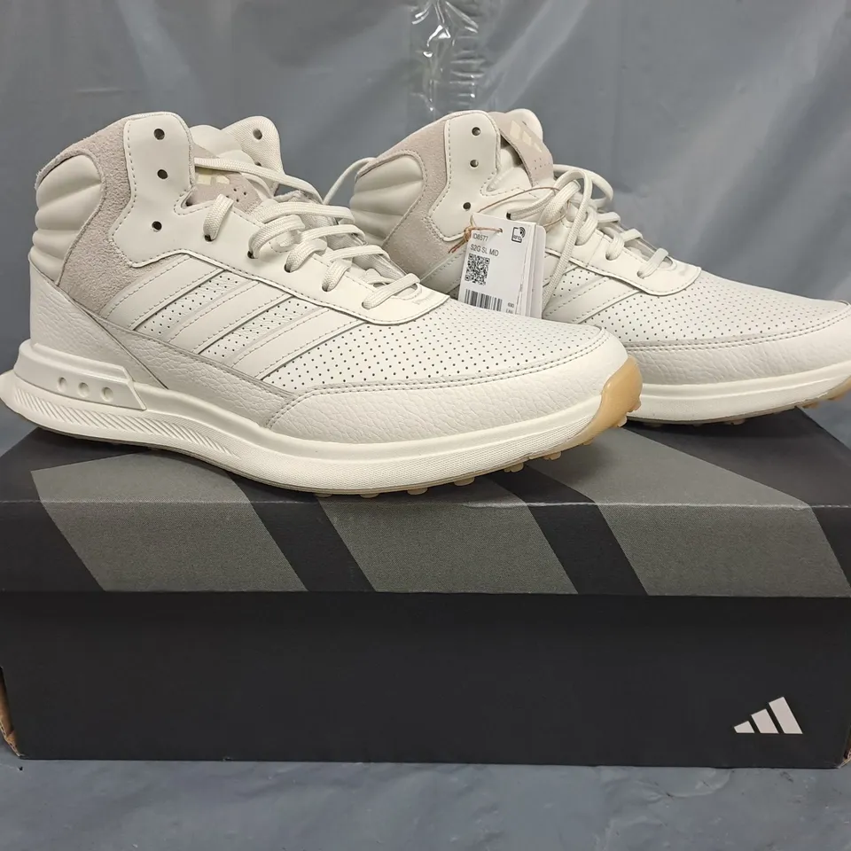 BOXED PAIR OF ADIDAS SG2 SL MID SHOES IN OFF-WHITE SIZE UK 10