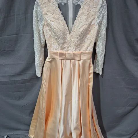 WOMEN'S LACE BODICE SATIN EVENING DRESS – SIZE UNSPECIFIED
