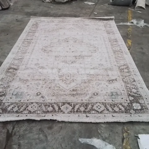 QUALITY DESIGNER AREA RUG - APPROXIMATELY 310X210