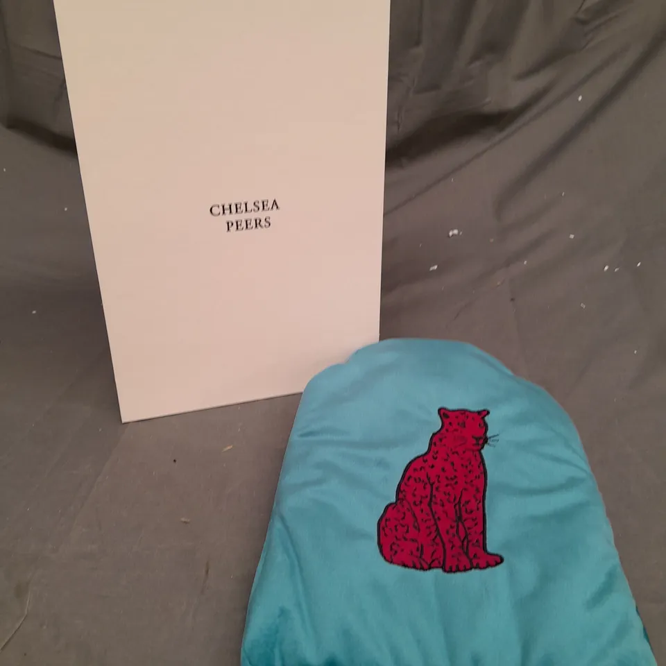 CHELSEA PEERS HOT WATER BOTTLE BLUE WITH PINK LEOPARD DESIGN