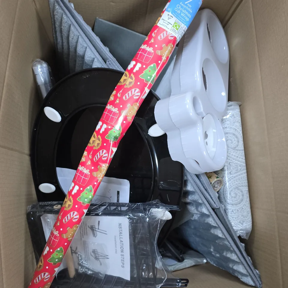 BOX OF APPROXIMATELY 15 ASSORTED HOUSEHOLD ITEMS TO INCLUDEW WRAPPING PAPER, WALLPAPER AND TOILET SEAT