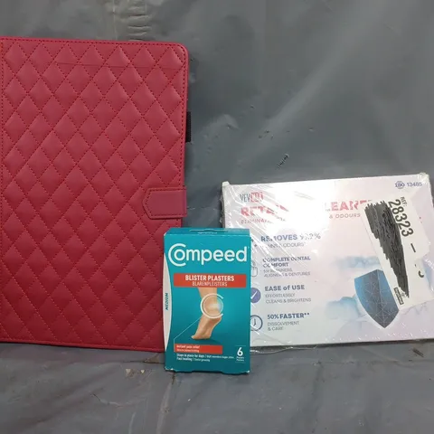 APPROXIMATELY 10 ASSORTED HOUSEHOLD ITEMS TO INCLUDE RETAINER CLEANER, BLISTER PLASTERS, ETC