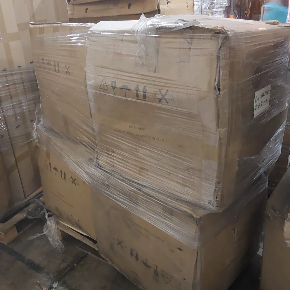 PALLET CONTAINING A LARGE QUANTITY OF ASSORTED GARDEN FURNITURE PARTS