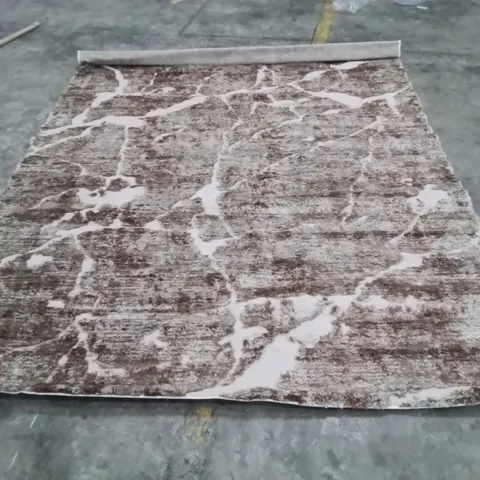 QUALITY DESIGNER AREA RUG - APPROXIMATELY 270X200