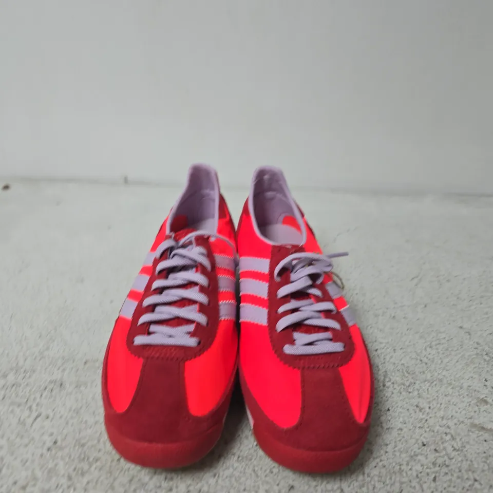 PAIR OF ADIDAS SNEAKERS – WOMENS - UK 4