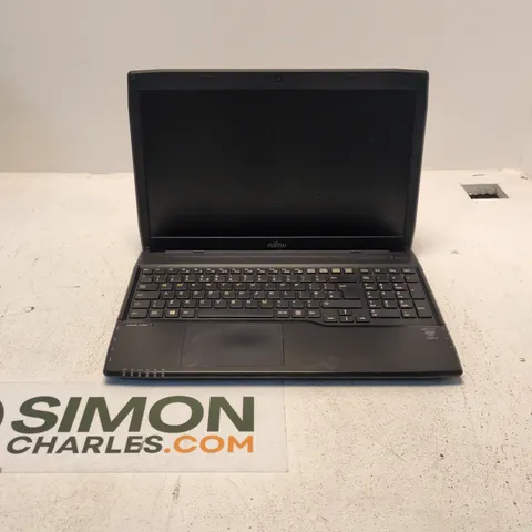 FUJITSU LIFEBOOK A544 LAPTOP – INTEL CORE I3 – WINDOWS 8 PRO
