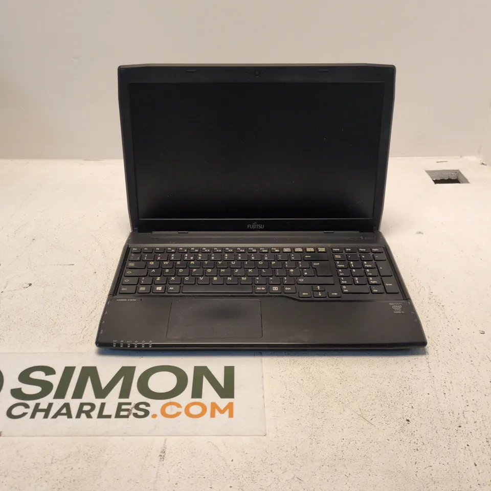 FUJITSU LIFEBOOK A544 LAPTOP – INTEL CORE I3 – WINDOWS 8 PRO