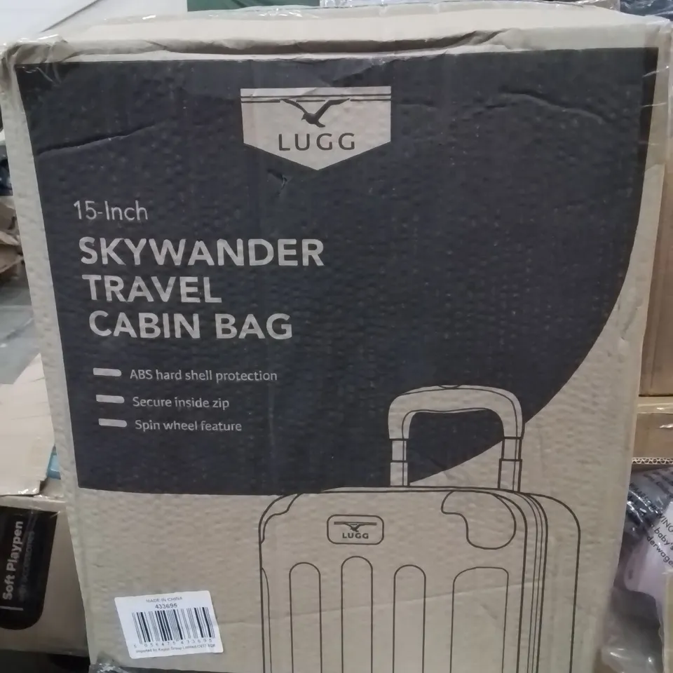 BOXED LUGG SKYWANDER 15" LUGGAGE CASE  -CREAM & BROWN-