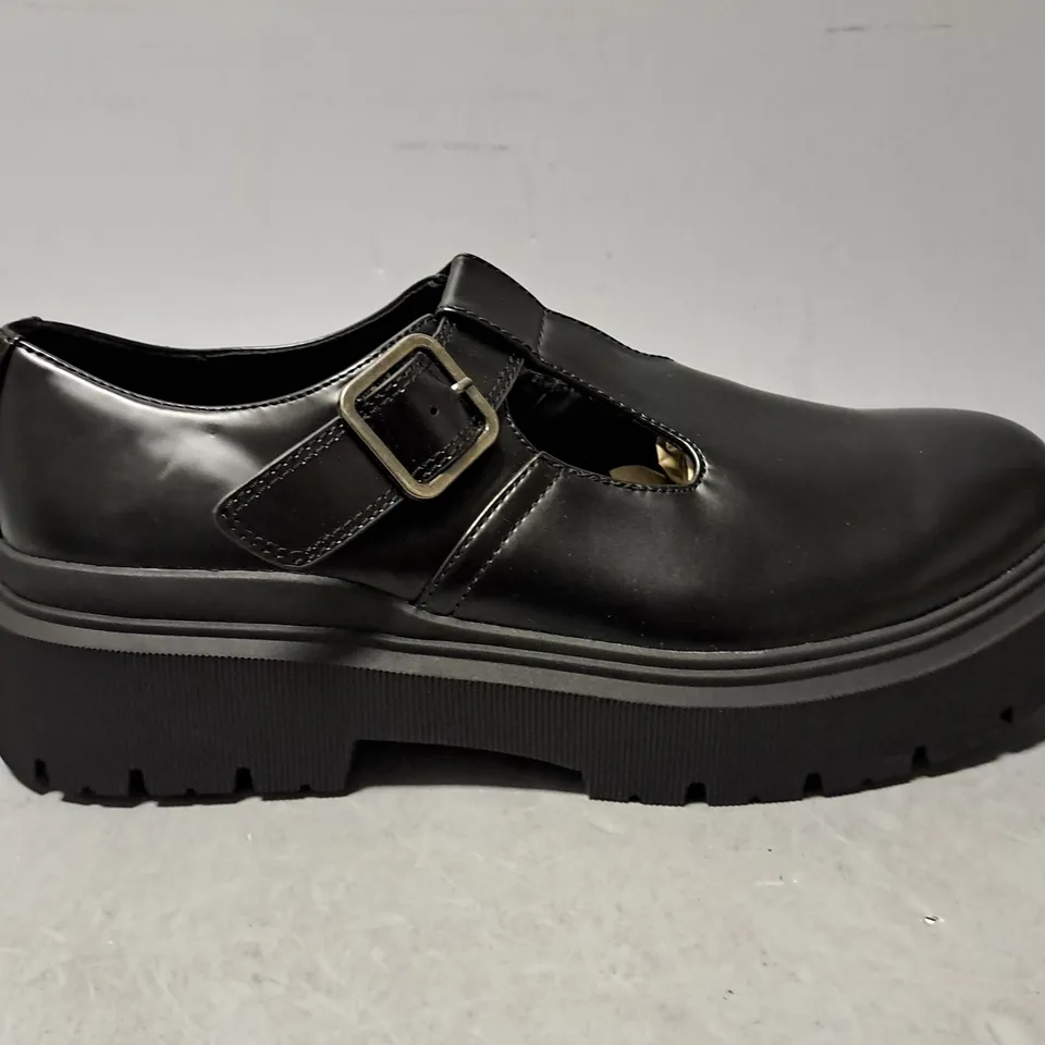 BERSHKA BLACK BUCKLE SHOES - UK 9 