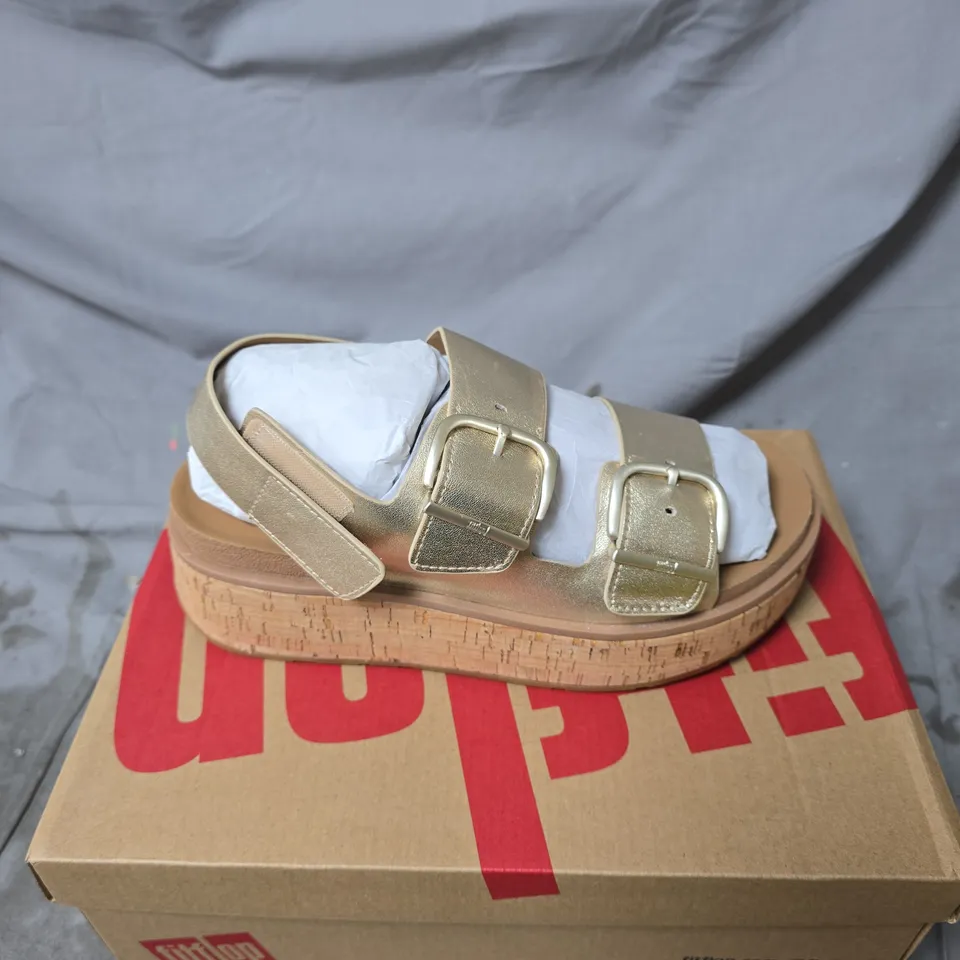 FITFLOP GOLD METALLIC BUCKLE SANDALS – WOMEN'S SIZE 6