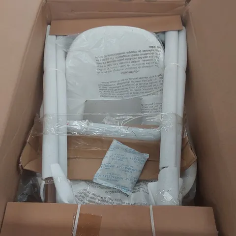 BOXED PLASTIC COUNTER STOOL - WHITE