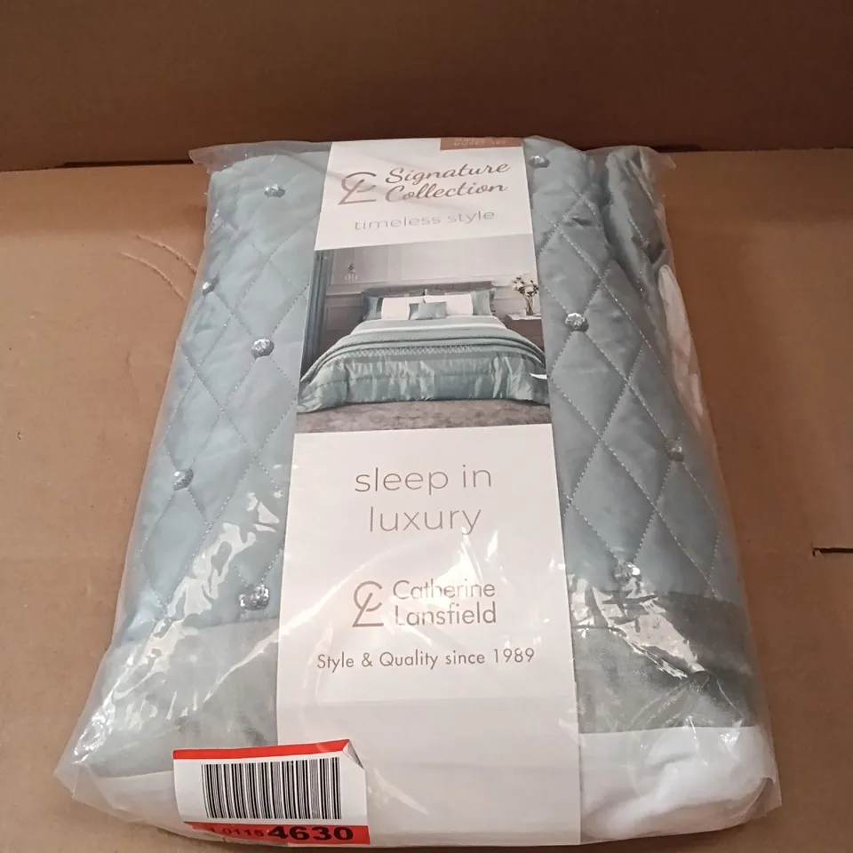 BAGGED CATHERINE LANSFIELD SIGNATURE COLLECTION SUPERKING DUVET & 168X229cm CURTAINS – BLUE (2 PARTS)