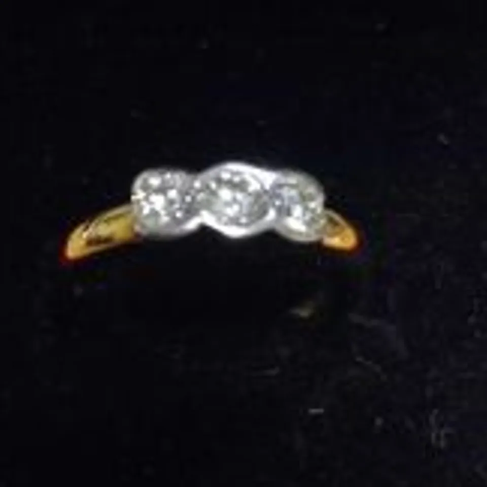 18CT GOLD THREE STONE RING SET WITH NATURAL DIAMONDS