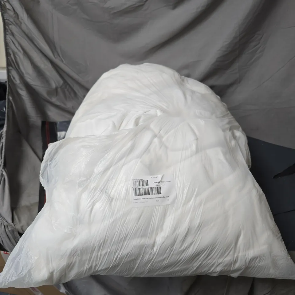 COZEE HOME VELVETSOFT CHECKERBOARD 6 PIECE DUVET SET WHITE. UNBOXED