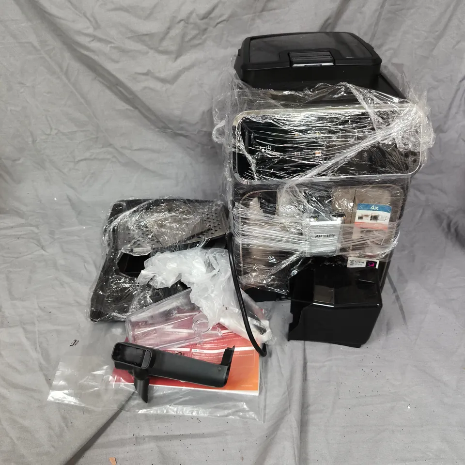 PHILIPS SERIES 2300 EP2336/40 FULLY AUTOMATIC BEAN TO CUP COFFEE MACHINE 