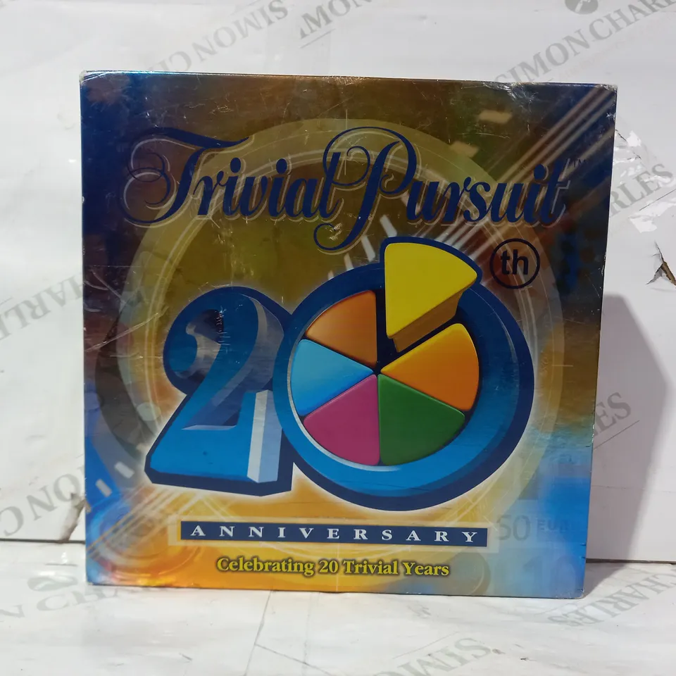 HASBRO TRIVIAL PURSUIT BOARD GAME