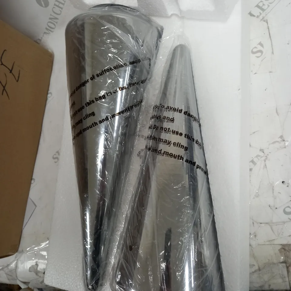 BOXED KELLY HOPPEN SET OF 2 INDOOR/OUTDOOR PRELIT GLASS DECOR - REFLECTIVE CONES