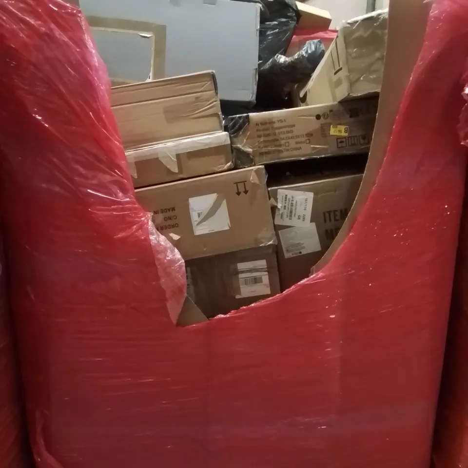 PALLET CONTAINING VARIOUS ASSORTED BOXED HOUSEHOLD ITEMS TO INCLUDE: BEDROOM FAN LIGHT, STAIR STEPPER AND LOTS MORE UNMARKED BOXED ITEMS