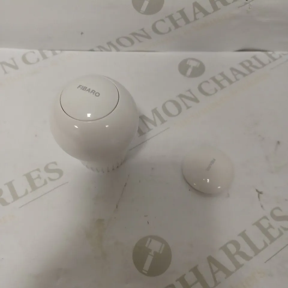 FIBARO HEAT CONTROLLER & TEMPERATURE SENSOR 