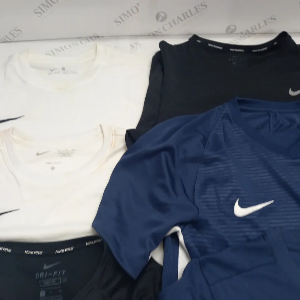 LOT OF 8 ASSORTED SPORTS T-SHIRTS TO INCLUDE NIKE AND PUMA IN VARIOUS SIZES