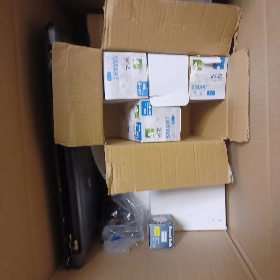 APPROXIMATELY 15 ASSORTED HOUSEHOLD & BEAUTY PRODUCTS TO INCLUDE SMART BULBS, TEETH WHITENING KIT, LIPSTICK ETC 