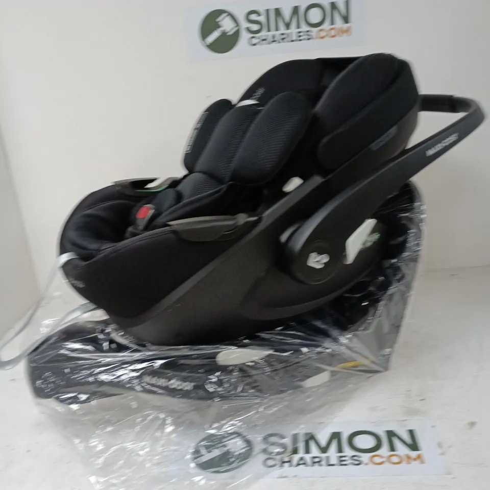 MAXI-COSI INFANT CAR SEAT – BLACK 