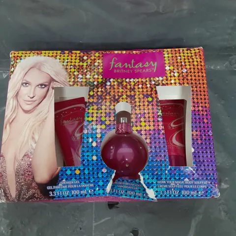 BRITNEY SPEARS FANTASY EAU DE PARFUM FRAGRANCE GIFT SET - COLLECTION ONLY 