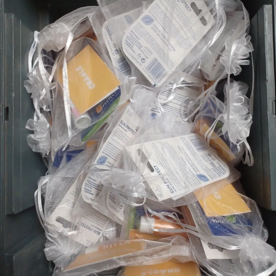APPROXIMATELY 20 NIVEA SUN PROTECT CARING LIP BALMS