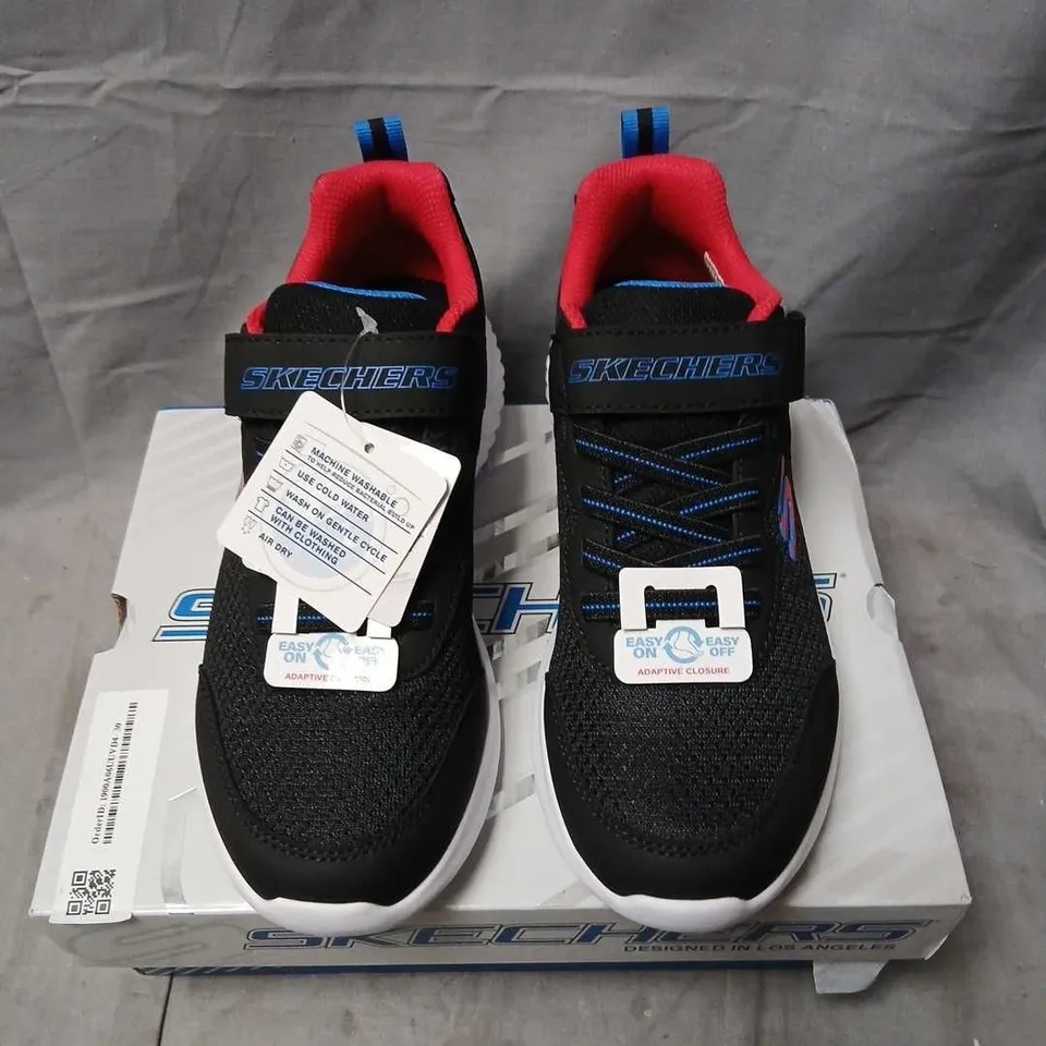 SKECHERS KIDS' TRAINERS – BLACK/BLUE, UK 3 (EU 36)