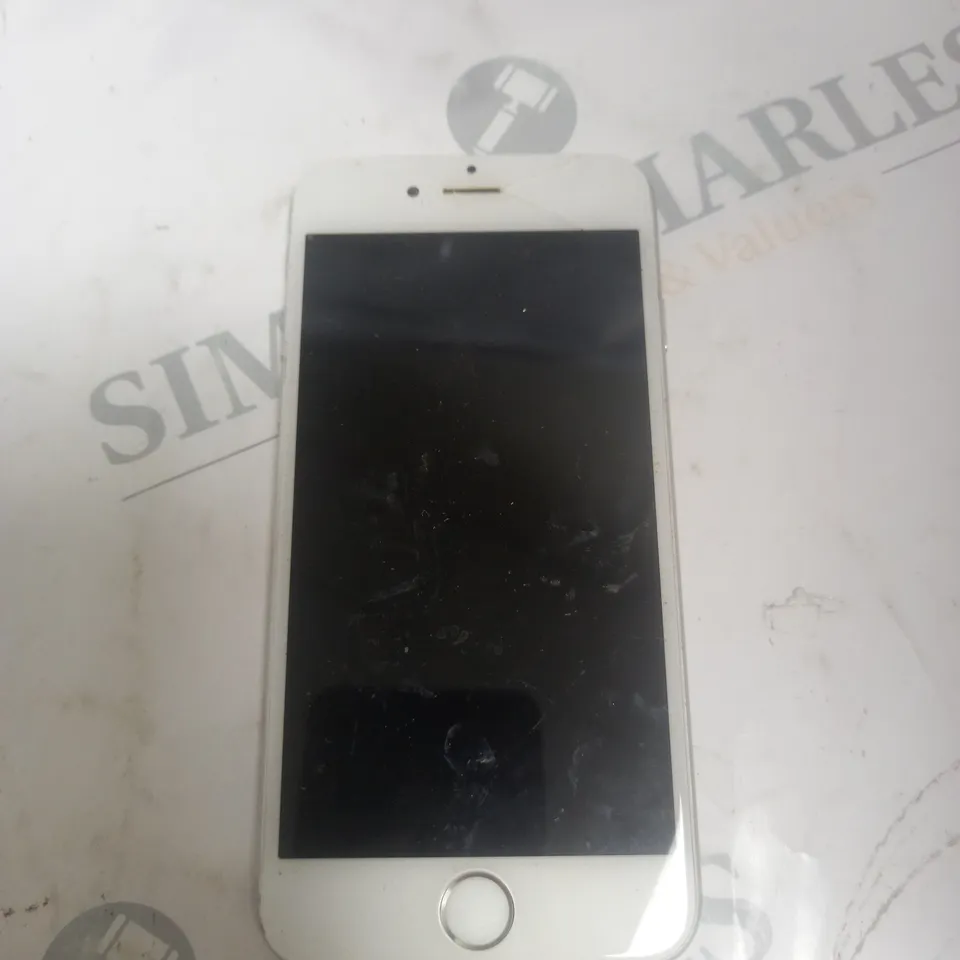 APPLE IPHONE WHITE MODEL A1586