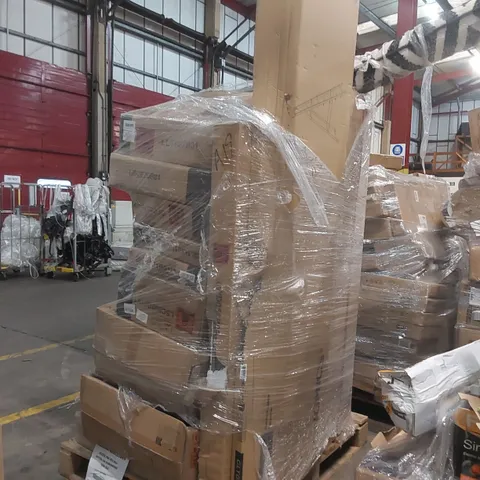 PALLET OF ASSORTED ITEMS INCLUDING: STEP LADDER, RUG, END TABLE ECT