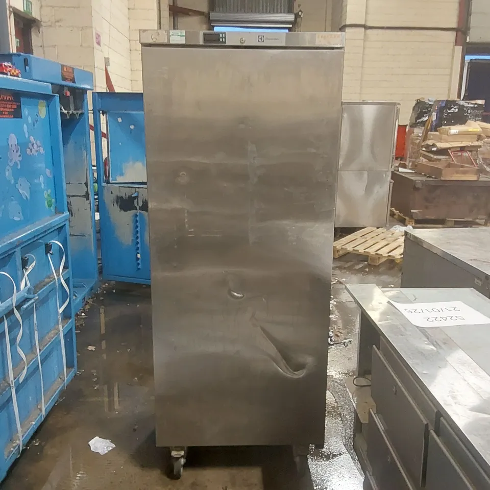 ELECTROLUX COMMERCIAL UPRIGHT FREEZER