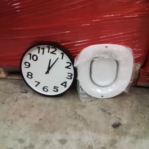PALLET OF ASSORTED HOUSEHOLD GOODS AND PRODUCTS TO INCLUDE;CLOCK,TOILET SEAT 