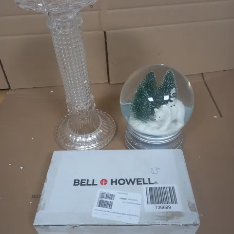 CAGE OF APPROXIMATELY 10 ASSORTED HOUSEHOLD ITEMS TO INCLUDE - BELL + HOWELL MULTI DEVICE USB CHARGING STATION - SANTA EXPRESS CHRISTMAS SNOW GLOBE - JULIEN MACDONALD LARGE OPULENT CANDLE HOLDER - ETC