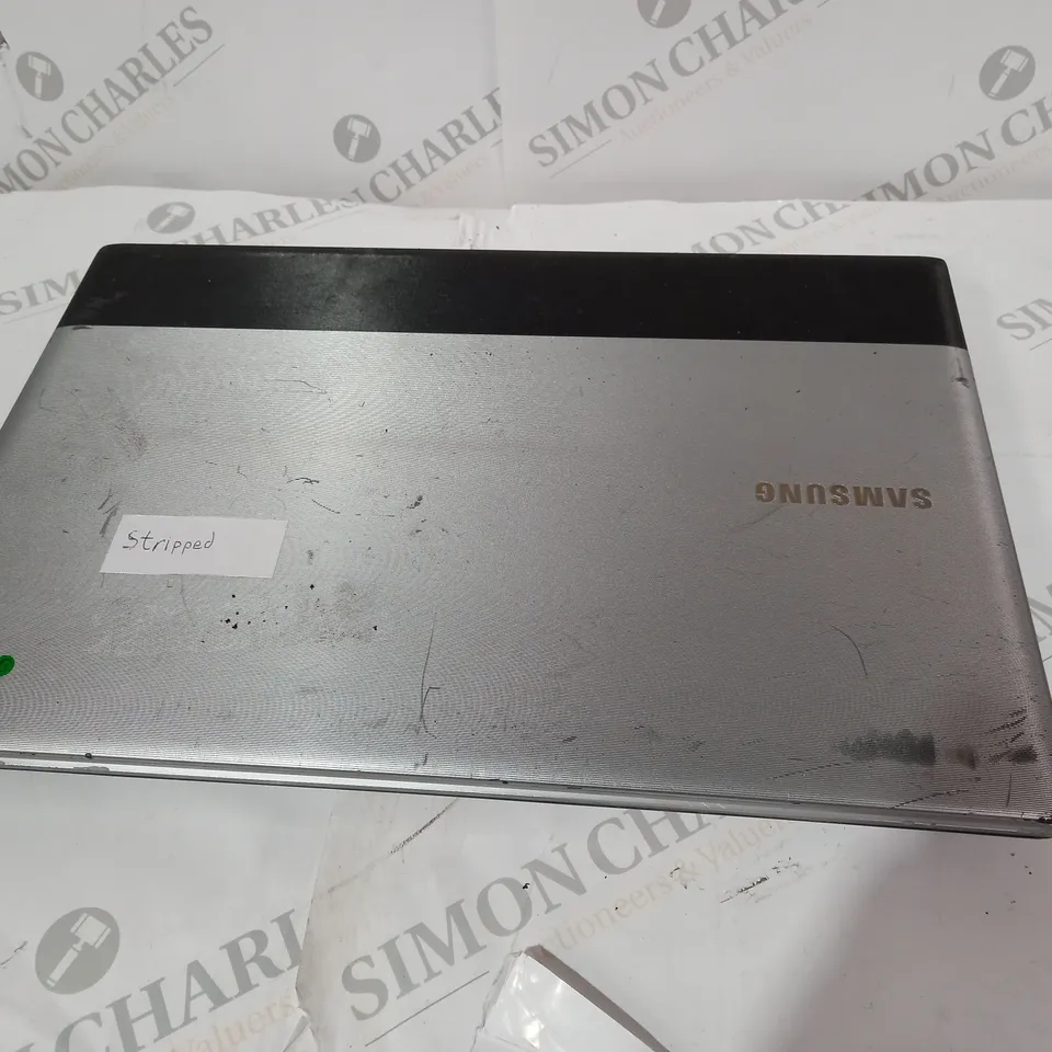 SAMSUNG NP-RV511 NOTEBOOK LAPTOP - SILVER/BLACK
