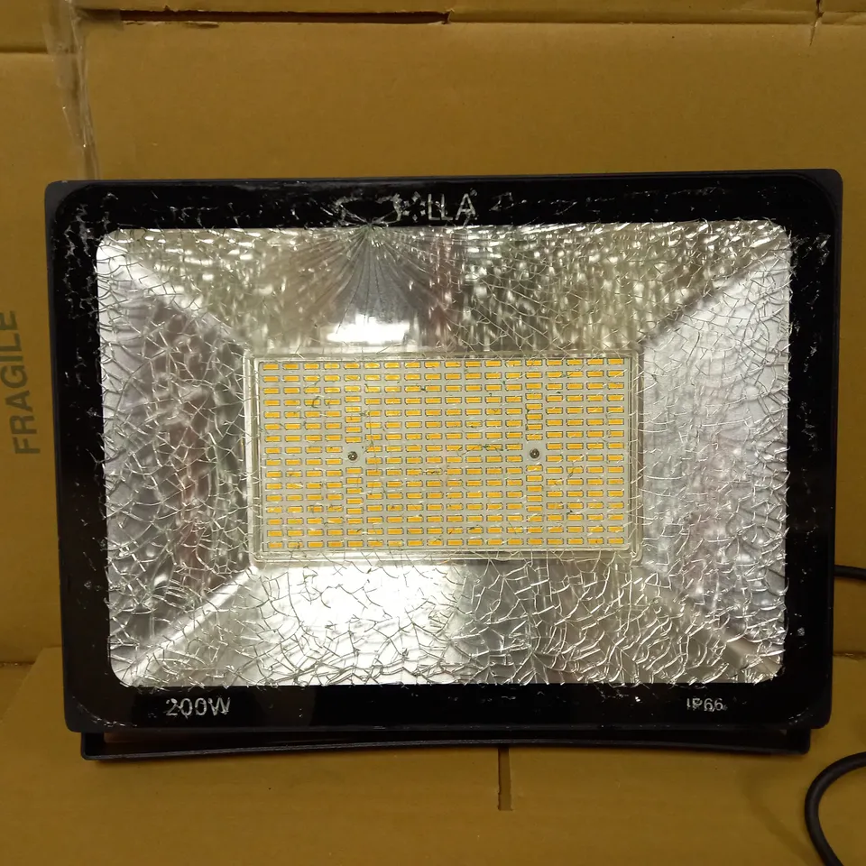 SOLLA LED FLOODLIGHT