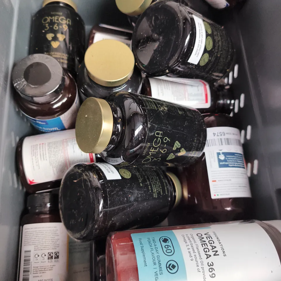 APPROX 10 ASSORTED ITEMS TO INCLUDE  – OMEGA 3-6-9, SUPERCHARGED ENERGY GUMMIES, DAILY PRO BIO COMPLEX, VITAMIN D3 4000IU 