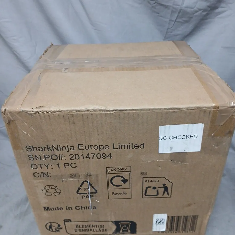 NINJA CRISPI 4-IN-1 PORTABLE GLASS AIR FRYER FN101UK