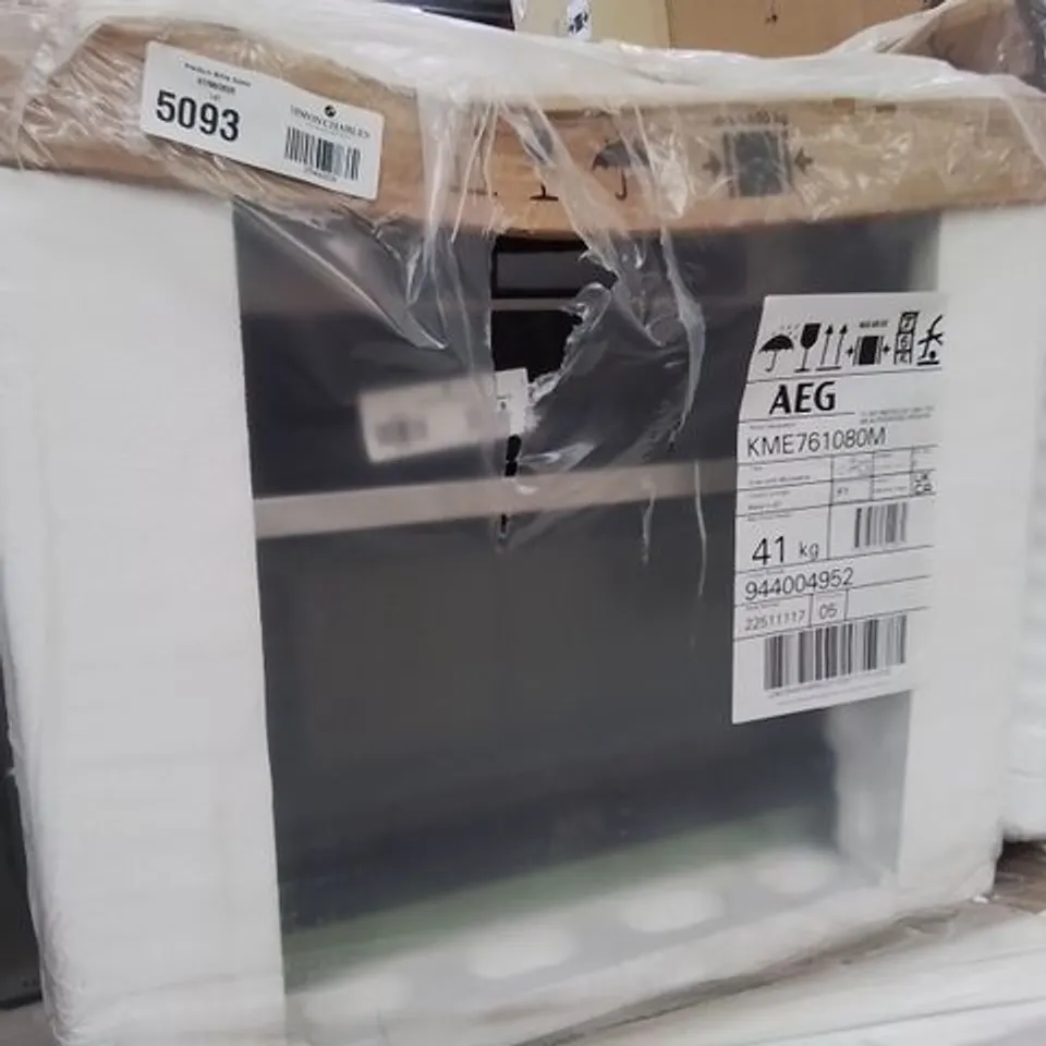 AEG 8000 SERIES COMBIQUICK INTEGRATED MICROWAVE & OVEN WITH CLEAN ENAMEL CLEANING Model KME761080M RRP £917