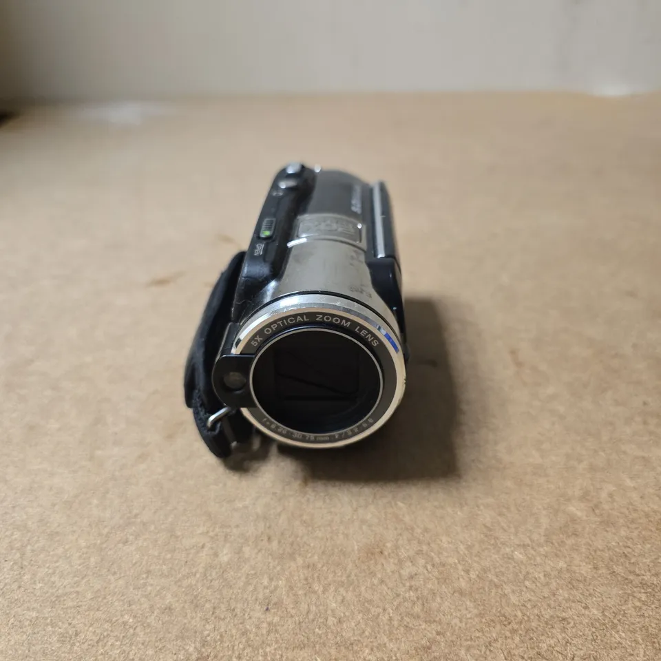 DVC CAMCORDER WITH 5.0X OPTICAL ZOOM – HD 1080P